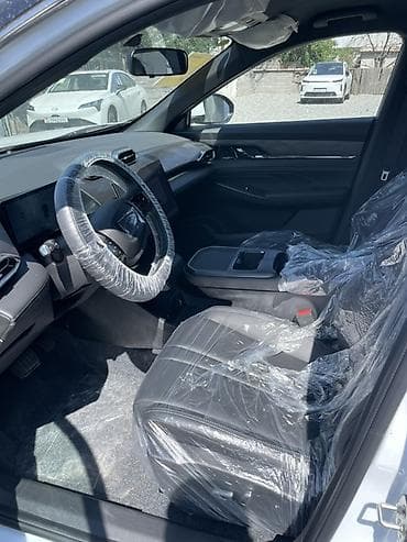 byd e1: Dongfeng : 2026 г., Электромобиль, Кроссовер — 7