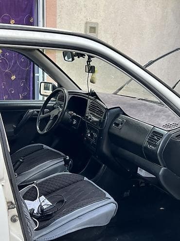 Продажа авто: Volkswagen Golf: 1991 г., 1.8 л, Механика, Газ, Хэтчбэк — 5
