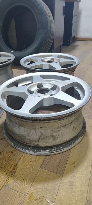 шаровый на тайота фораннер 215: Железные Диски R 15 Toyota, Комплект, отверстий - 5, Б/у — 5