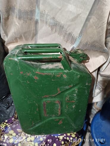 конистра для бензина: Канистра 20 л, Платная доставка — 1