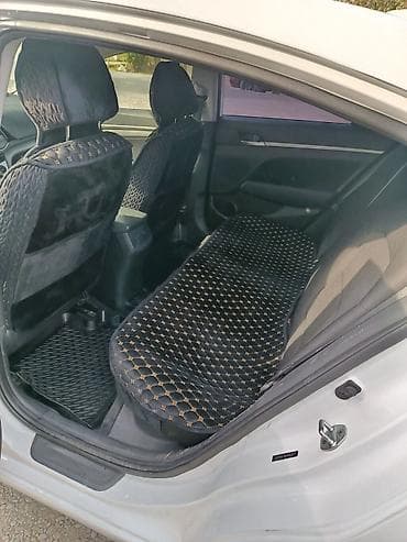 Hyundai Elantra: 2018 г., 2 л, Автомат, Бензин, Седан — 9