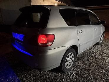 tayota funcargo: Toyota Ipsum: 2002 г., 2.4 л, Автомат, Газ, Минивэн — 4