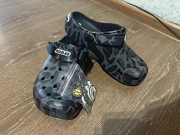 изи кроксы: Саболор, 41, 41.5, Crocs, Жаңы, түсү - Кара — 1