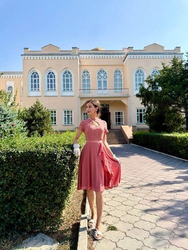 длинное платье в пол с открытой спиной: Продаю вечерние платья все новые черное-5000 зеленое- 5000 — 16