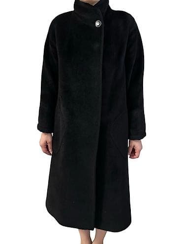 альпака: Шуба Зима Альпака 🦙 Состояние идеальное Покупали за 70.000 Отдам — 2