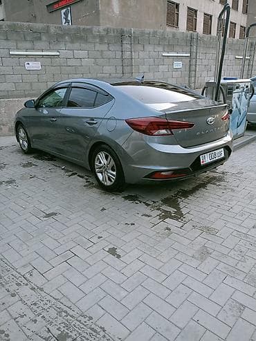 Hyundai Elantra: 2019 г., 1.6 л, Бензин