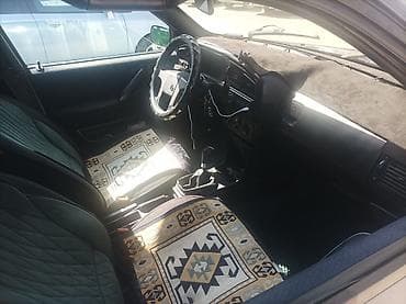 Продажа авто: Volkswagen Passat: 1992 г., 1.8 л, Механика, Бензин, Универсал — 5