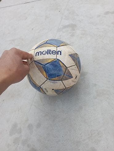 13 балон: Футбольный мяч классического размера 5. - Материал: синтетическая — 4