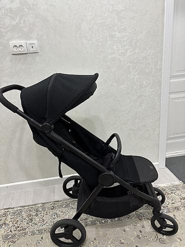 Коляска, цвет - Черный, Б/у