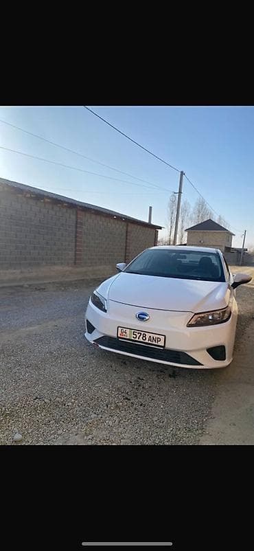 gac ayon s: Электромобиль GAC Aion S (белый седан) Основные характеристики: - — 1