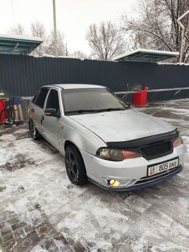 Daewoo Nexia: 2010 г., 1.5 л, Механика, Бензин, Седан