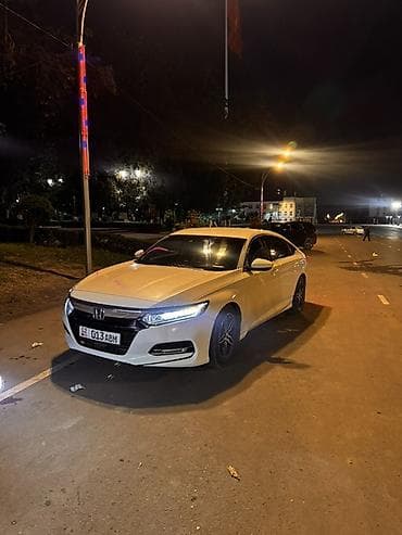 toyota pruis: Honda Accord: 2018 г., 1.5 л, Автомат, Бензин, Седан — 10