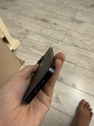 apple magic mouse 2: IPhone 15 Pro, Б/у, Черный — 3