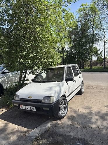 Chevrolet : 1999 г., 0.8 л, Механика, Бензин, Хэтчбэк