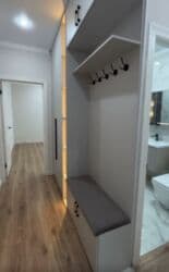 квартира на долгий срок: Стильная 1‑комнатная квартира в новом доме 9ти этажном доме,на 7-м — 13