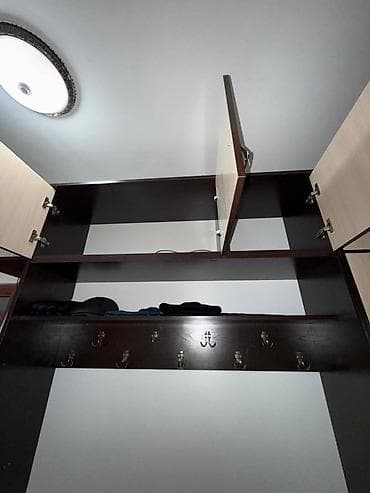 прихожая с большим зеркалом: Прихожая-гарнитур с зеркалом и множеством систем хранения. Состав и — 9