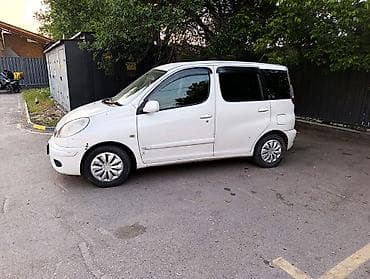 dodge caravan: Toyota Funcargo: 2003 г., 1.3 л, Автомат, Бензин, Минивэн — 1