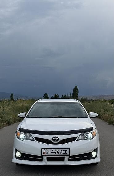 Toyota Camry: 2014 г., 2.5 л, Автомат, Бензин, Седан — 8