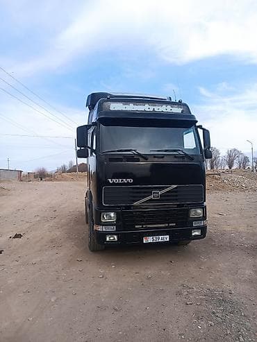 машина volvo: Тягач, Volvo, 1996 г., Без прицепа — 1