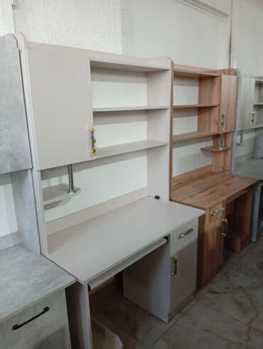 Компьютерный стол, Новый, С полками