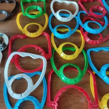 Дизайн, долборлоо: Крышки для пэт-бутылок и для 5-10 литровых бутылей. Для горловин — 4