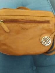 сумка клатч б у: Шикарная сумочка кроссбоди,отличная мягкая кожа, цвет коньякразмер — 21