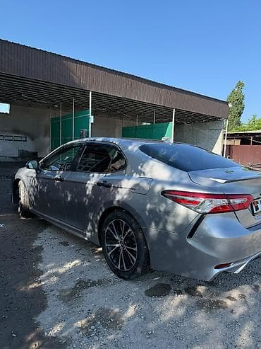 Транспорт: Toyota Camry: 2020 г., 2.5 л, Автомат, Бензин, Седан — 3