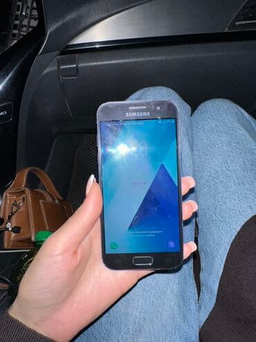 самсунг гелакси а 3: Samsung Galaxy A3, Колдонулган, 32 ГБ, түсү - Кара, 2 SIM — 1
