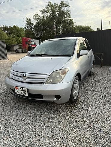 bmw x6 e71: Toyota Ist: 2002 г., Автомат, Бензин, Хэтчбэк — 3
