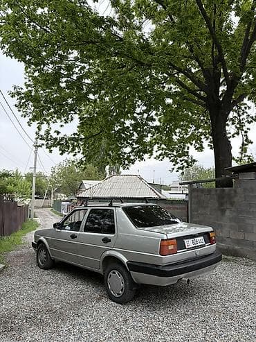 Продажа авто: Volkswagen Jetta: 1992 г., 1.8 л, Механика, Бензин, Седан — 3