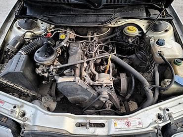Audi 100: 1993 г., 2 л, Механика, Газ, Седан — 9