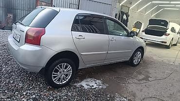 Toyota Corolla: 2004 г., Бензин, Хэтчбэк