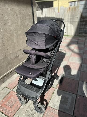 ручной коляска: Прогулочная коляска Cool Guy, черная - Легкая складная рама — 1