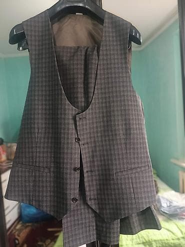 жилетка мужские: Мужской классический костюм-тройка в клетку (пиджак, жилет и брюки) — 2