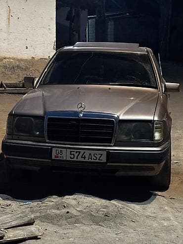 lexus 570 2019: Mercedes-Benz W124: 1992 г., 2.2 л, Механика, Бензин, Седан — 4