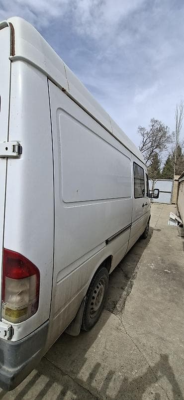Жеңил жүк ташуучу унаа, Mercedes-Benz — 5