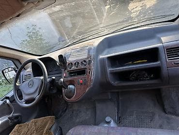 ayon v: Mercedes-Benz Vito: 1999 г., 2.6 л, Механика, Дизель, Фургон — 4