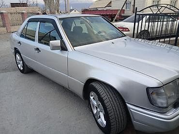 аудио усилитель: Mercedes-Benz W124: 1993 г., 2 л, Механика, Бензин, Седан — 5