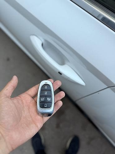 Транспорт: Hyundai Sonata: 2021 г., 2.5 л, Бензин, Седан — 10