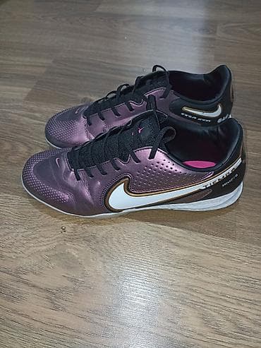 Спорт и хобби: Сороконожки (Футзалки) Nike Tiempo Legend. 2 раза играл. Размер 42 — 2