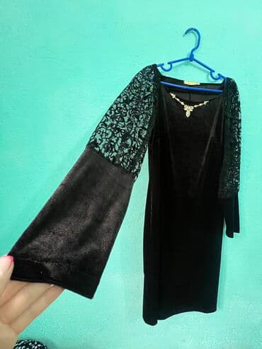 Платье бархат
Размер 48
Цена 500 at lalafo.kg Платье бархат
Размер 48
Цена 500