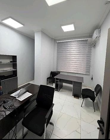 места аренда: Сдается в долгосрочную аренду офисное помещение площадью 255 кв.м (1 — 2