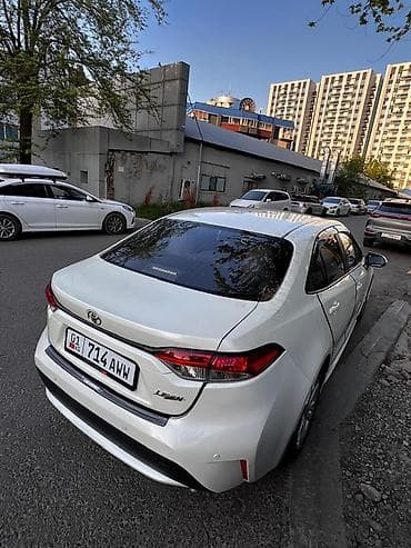bmw 1: Toyota Levin: 2019 г., 1.2 л, Автомат, Бензин, Седан — 7