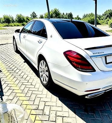 перед: Mercedes-Benz S-Class: 2007 г., 5 л, Автомат, Бензин, Седан — 10