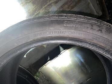 Шины и диски: Шины 275 / 40 / R 22, Всесезонная, Б/у, Комплект, Внедорожные (АТ/МТ), Continental — 2