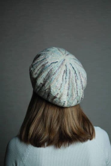 Берет войлочный. Уникальный дизайн. Теплый и красивый головной убор