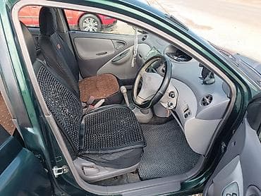prius plus: Toyota Platz: 1999 г., 0.1 л, Автомат, Бензин, Седан — 8
