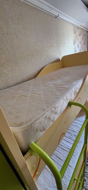 книжные шкафы бу: СРОЧНО!Кровать двухьярусная б/у в хорошем состоянии — 2