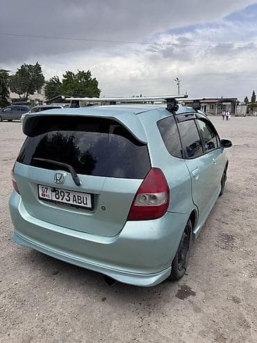 passat b 8: Honda Fit: 2002 г., 1.3 л, Автомат, Бензин, Хэтчбэк — 5