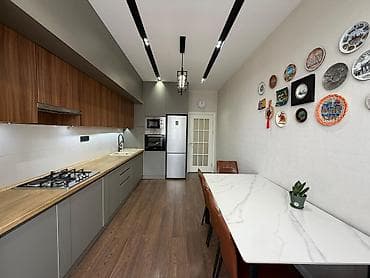 продаю квартиру исанова: 3 комнаты, 114 м², Индивидуалка, 1 этаж — 6
